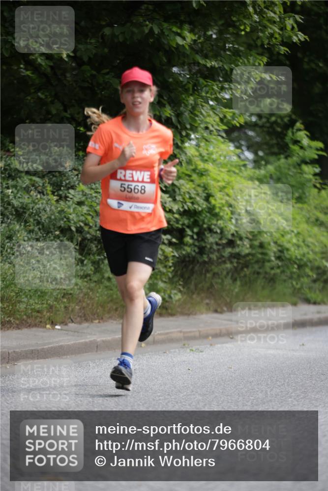 15.06.2025 - REWE Women's Run Jannik Wohlers http://msf.ph/oto/7966804 15.06.2025 10:01:54 Laufen 5568 meine-sportfotos.de