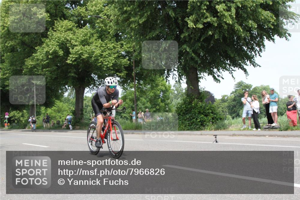 15.06.2025 - 7 Türme Triathlon Yannick Fuchs http://msf.ph/oto/7966826 15.06.2025 13:20:20 Radfahren  meine-sportfotos.de