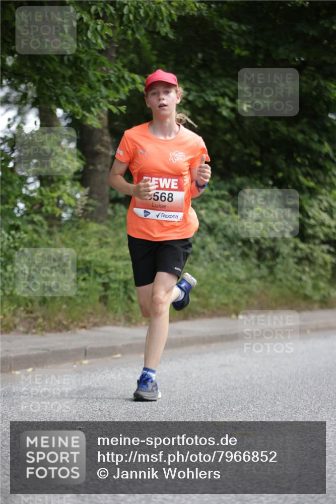 15.06.2025 - REWE Women's Run Jannik Wohlers http://msf.ph/oto/7966852 15.06.2025 10:01:55 Laufen 568 meine-sportfotos.de