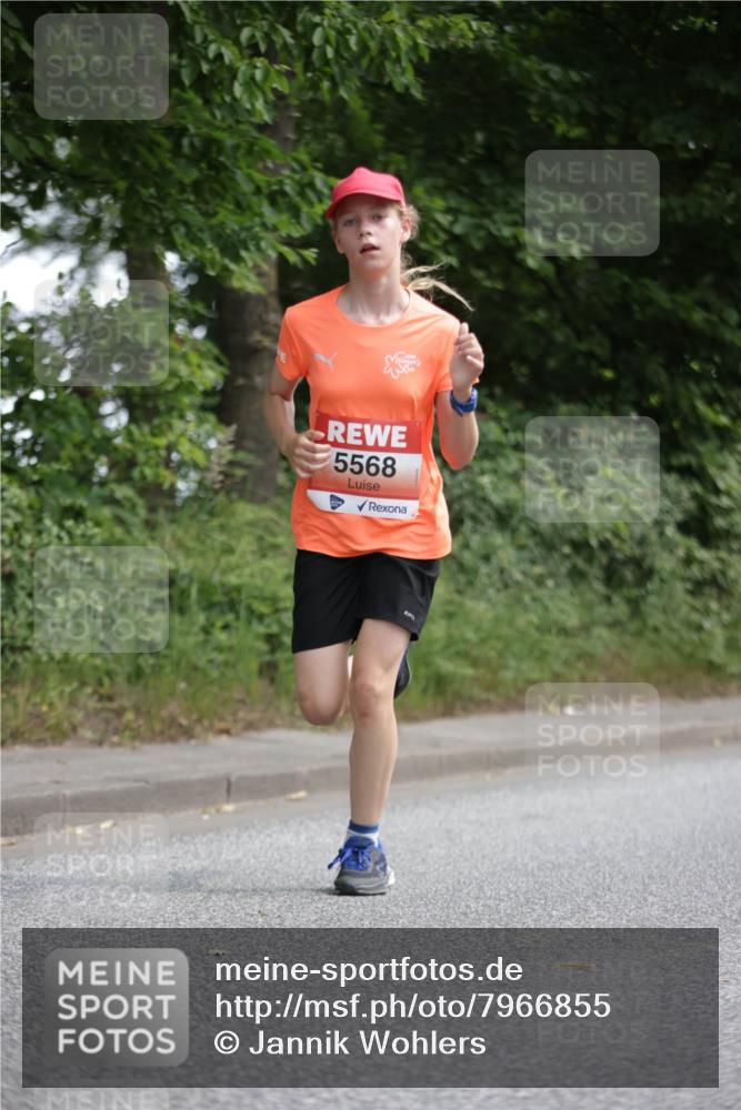 15.06.2025 - REWE Women's Run Jannik Wohlers http://msf.ph/oto/7966855 15.06.2025 10:01:55 Laufen 5568 meine-sportfotos.de