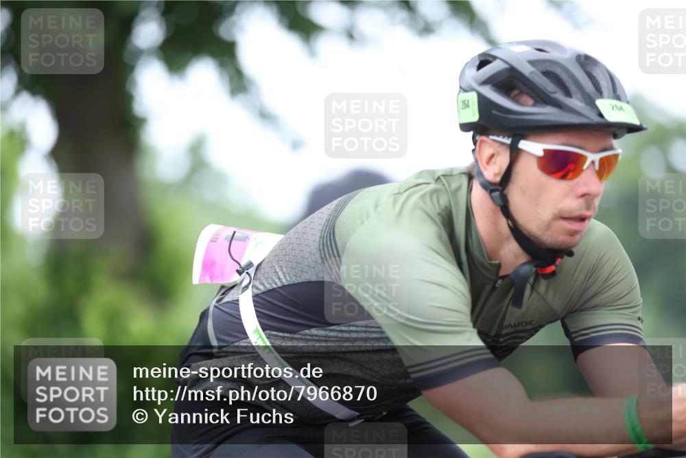 15.06.2025 - 7 Türme Triathlon Yannick Fuchs http://msf.ph/oto/7966870 15.06.2025 11:18:40 Radfahren 264 meine-sportfotos.de