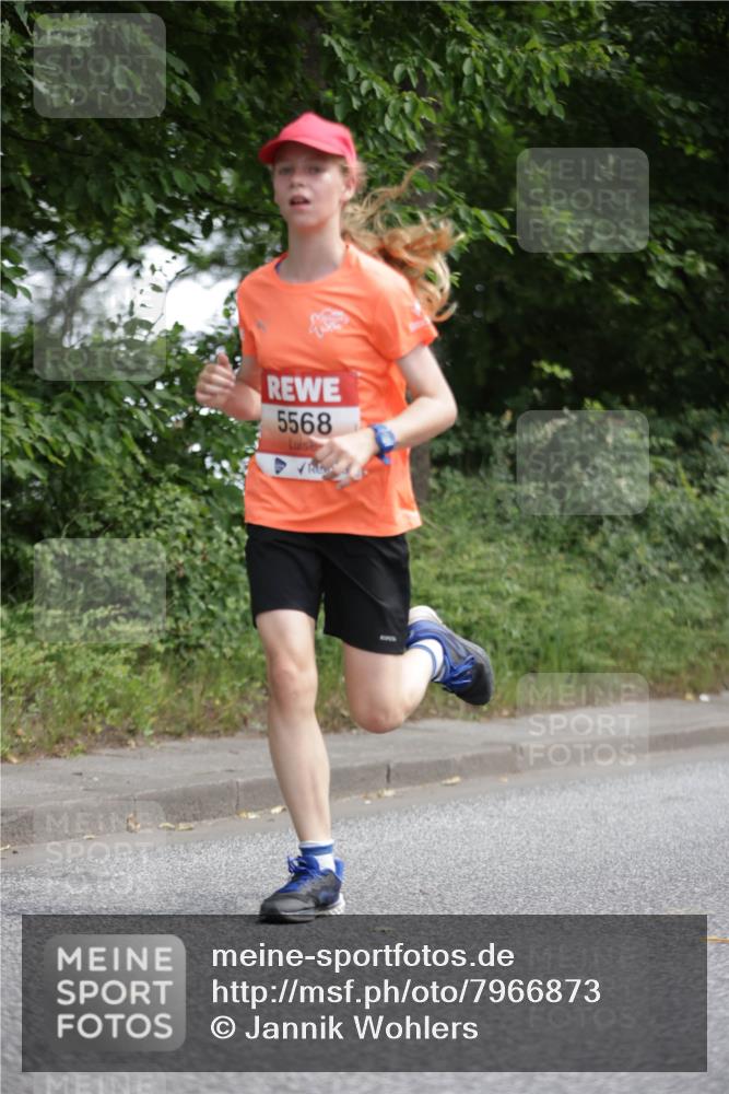 15.06.2025 - REWE Women's Run Jannik Wohlers http://msf.ph/oto/7966873 15.06.2025 10:01:56 Laufen 5568 meine-sportfotos.de