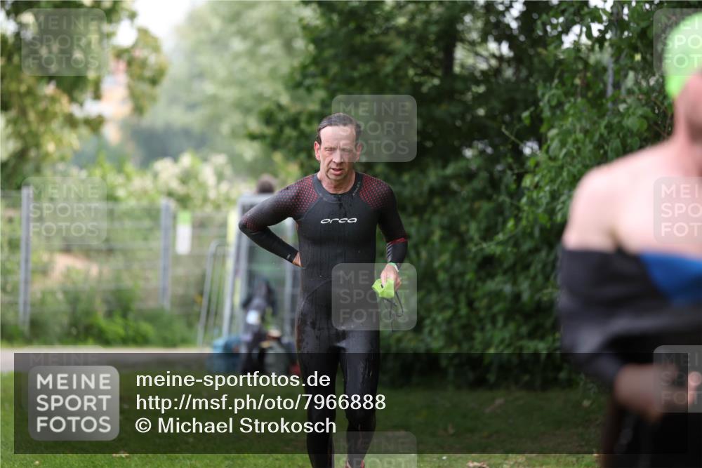 15.06.2025 - 7 Türme Triathlon Michael Strokosch http://msf.ph/oto/7966888 15.06.2025 12:21:14 Schwimmen 515, 568, 592, 625, 626, 665, 674 meine-sportfotos.de