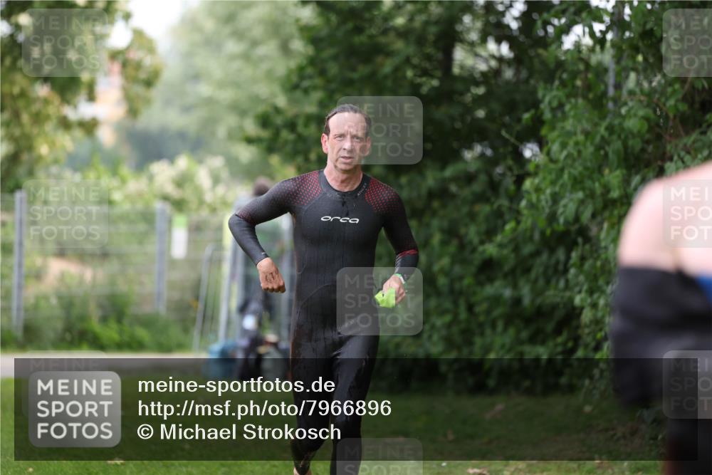 15.06.2025 - 7 Türme Triathlon Michael Strokosch http://msf.ph/oto/7966896 15.06.2025 12:21:14 Schwimmen 515, 568, 592, 625, 626, 665, 674 meine-sportfotos.de