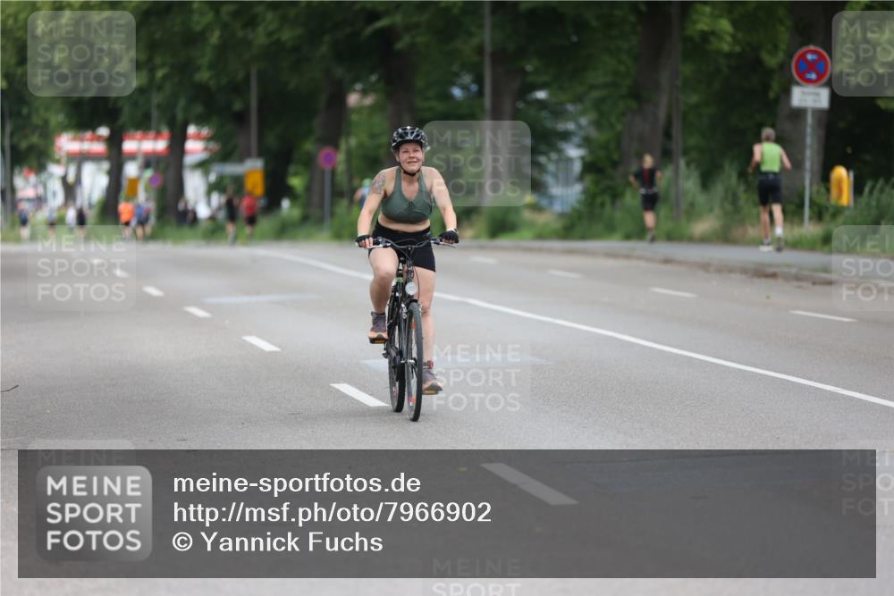 15.06.2025 - 7 Türme Triathlon Yannick Fuchs http://msf.ph/oto/7966902 15.06.2025 14:10:16 Radfahren  meine-sportfotos.de