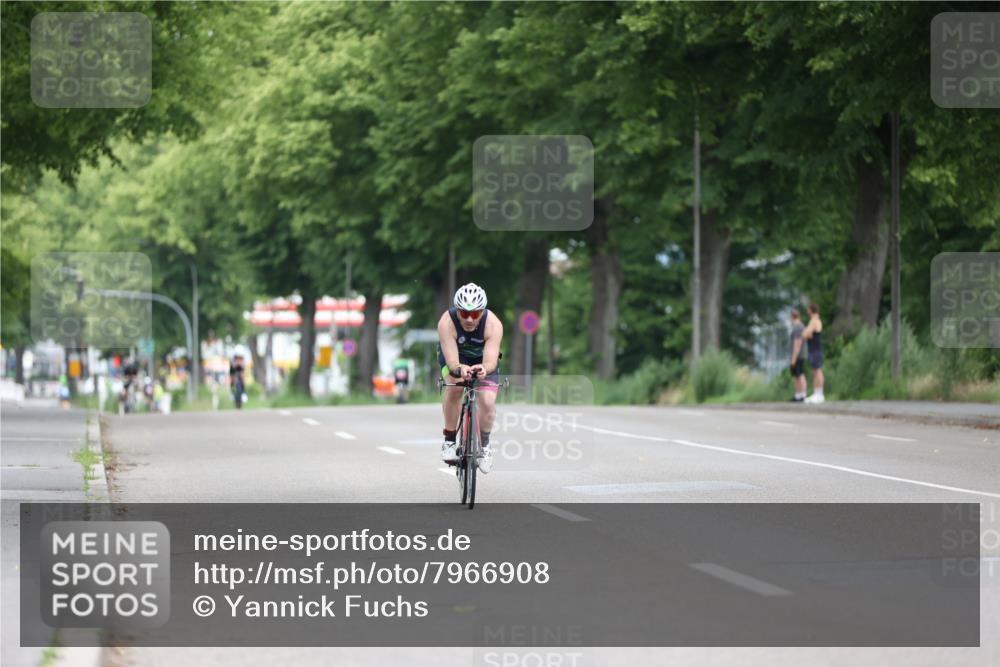 15.06.2025 - 7 Türme Triathlon Yannick Fuchs http://msf.ph/oto/7966908 15.06.2025 11:19:35 Radfahren 321 meine-sportfotos.de
