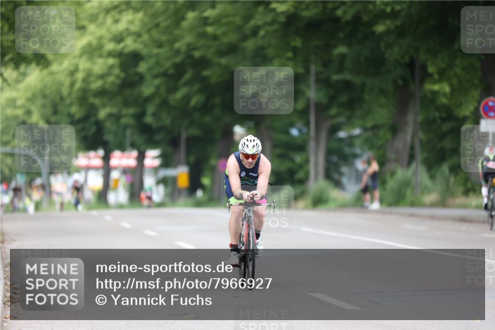 15.06.2025 - 7 Türme Triathlon Yannick Fuchs http://msf.ph/oto/7966927 15.06.2025 11:19:36 Radfahren 282, 321 meine-sportfotos.de