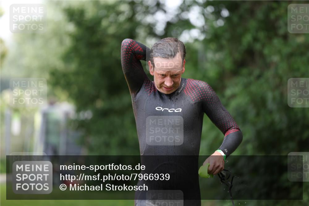 15.06.2025 - 7 Türme Triathlon Michael Strokosch http://msf.ph/oto/7966939 15.06.2025 12:21:16 Schwimmen 515, 568, 592, 625, 626, 665, 674 meine-sportfotos.de