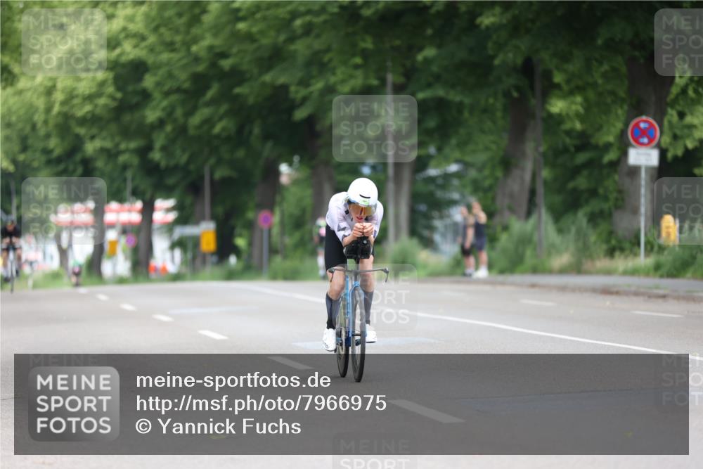 15.06.2025 - 7 Türme Triathlon Yannick Fuchs http://msf.ph/oto/7966975 15.06.2025 11:19:41 Radfahren 282, 321 meine-sportfotos.de