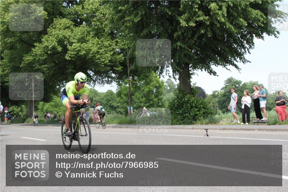 15.06.2025 - 7 Türme Triathlon Yannick Fuchs http://msf.ph/oto/7966985 15.06.2025 13:21:56 Radfahren  meine-sportfotos.de
