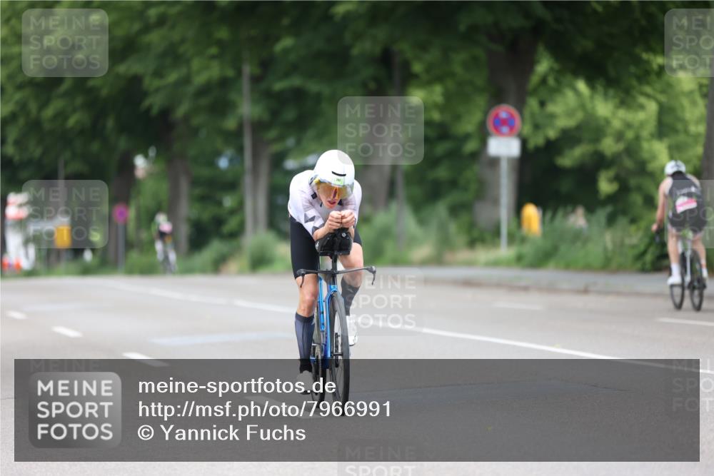 15.06.2025 - 7 Türme Triathlon Yannick Fuchs http://msf.ph/oto/7966991 15.06.2025 11:19:42 Radfahren 282 meine-sportfotos.de