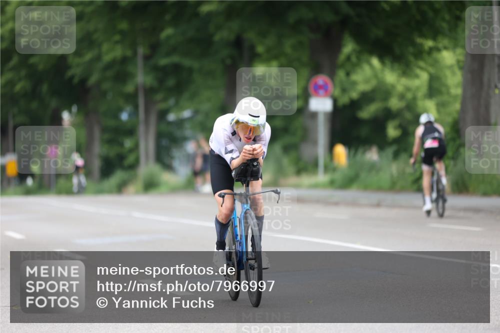 15.06.2025 - 7 Türme Triathlon Yannick Fuchs http://msf.ph/oto/7966997 15.06.2025 11:19:42 Radfahren 282 meine-sportfotos.de