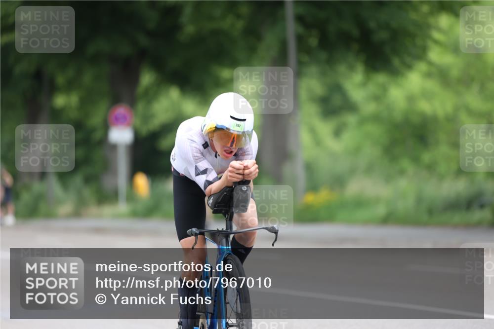 15.06.2025 - 7 Türme Triathlon Yannick Fuchs http://msf.ph/oto/7967010 15.06.2025 11:19:42 Radfahren 282 meine-sportfotos.de