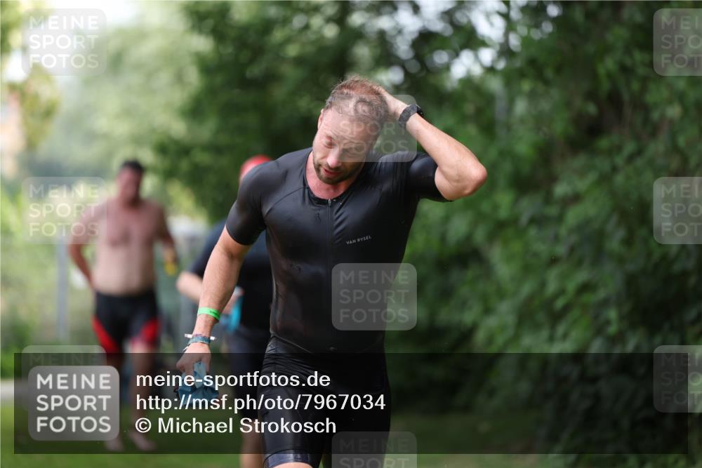 15.06.2025 - 7 Türme Triathlon Michael Strokosch http://msf.ph/oto/7967034 15.06.2025 12:21:29 Schwimmen 390, 492, 515, 534, 626, 664, 665, 680 meine-sportfotos.de