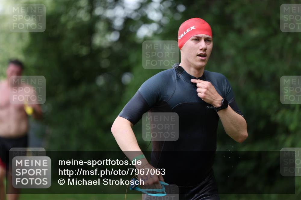15.06.2025 - 7 Türme Triathlon Michael Strokosch http://msf.ph/oto/7967063 15.06.2025 12:21:31 Schwimmen 390, 492, 515, 534, 577, 626, 664, 665, 680 meine-sportfotos.de
