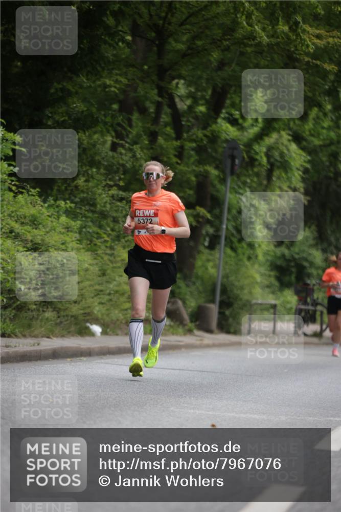 15.06.2025 - REWE Women's Run Jannik Wohlers http://msf.ph/oto/7967076 15.06.2025 10:02:11 Laufen 5372 meine-sportfotos.de