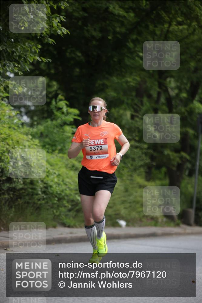 15.06.2025 - REWE Women's Run Jannik Wohlers http://msf.ph/oto/7967120 15.06.2025 10:02:13 Laufen 5372 meine-sportfotos.de