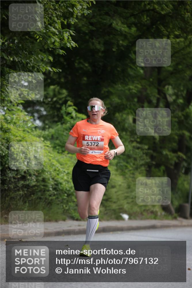 15.06.2025 - REWE Women's Run Jannik Wohlers http://msf.ph/oto/7967132 15.06.2025 10:02:13 Laufen 5372 meine-sportfotos.de