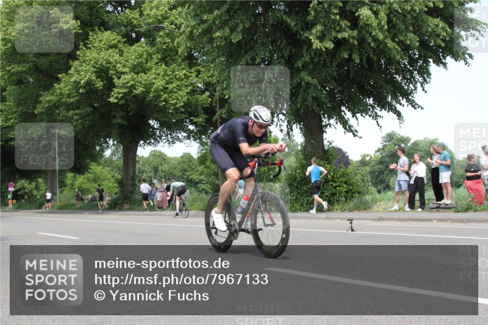 15.06.2025 - 7 Türme Triathlon Yannick Fuchs http://msf.ph/oto/7967133 15.06.2025 13:23:54 Radfahren  meine-sportfotos.de