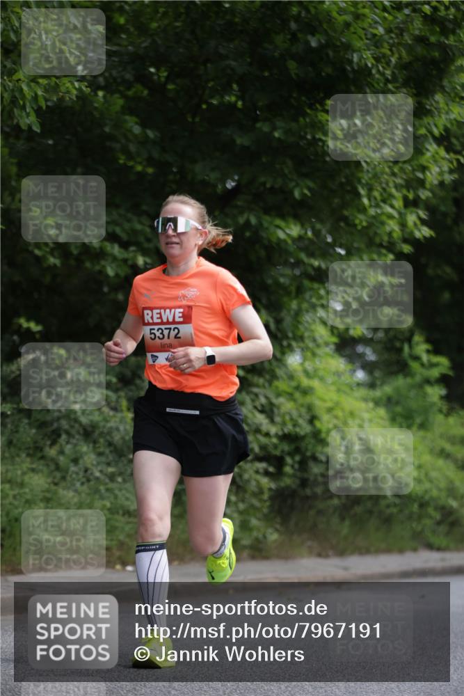 15.06.2025 - REWE Women's Run Jannik Wohlers http://msf.ph/oto/7967191 15.06.2025 10:02:15 Laufen 5372 meine-sportfotos.de