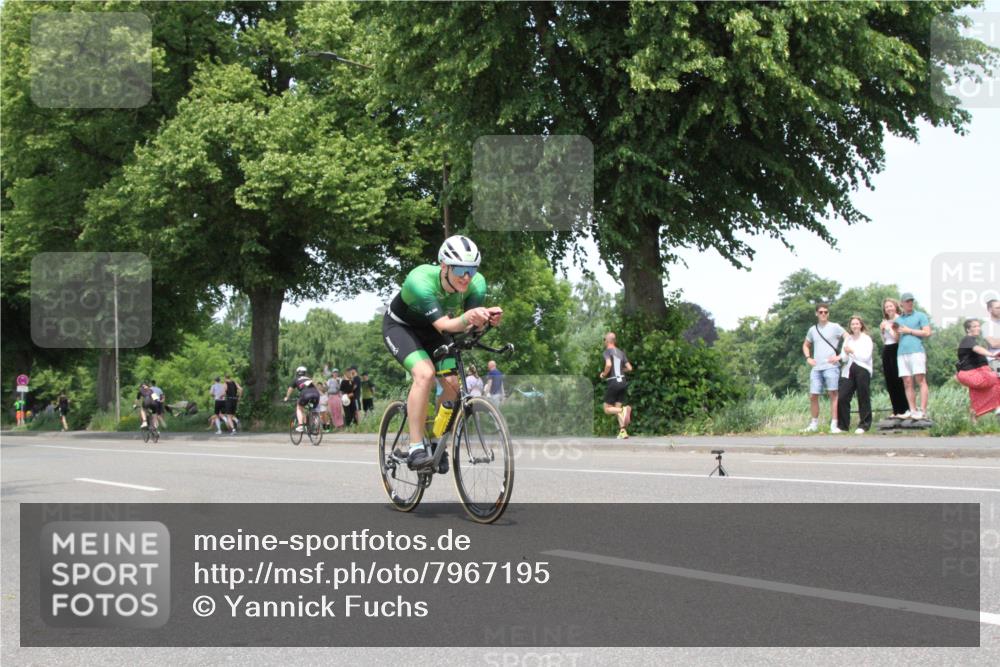 15.06.2025 - 7 Türme Triathlon Yannick Fuchs http://msf.ph/oto/7967195 15.06.2025 13:24:22 Radfahren  meine-sportfotos.de