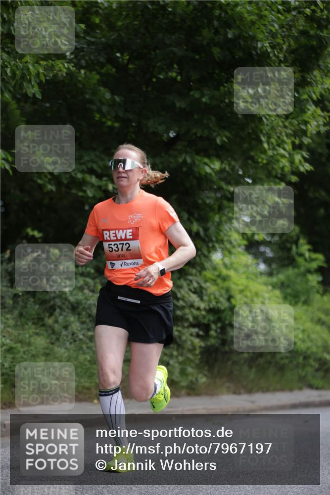 15.06.2025 - REWE Women's Run Jannik Wohlers http://msf.ph/oto/7967197 15.06.2025 10:02:15 Laufen 5372 meine-sportfotos.de