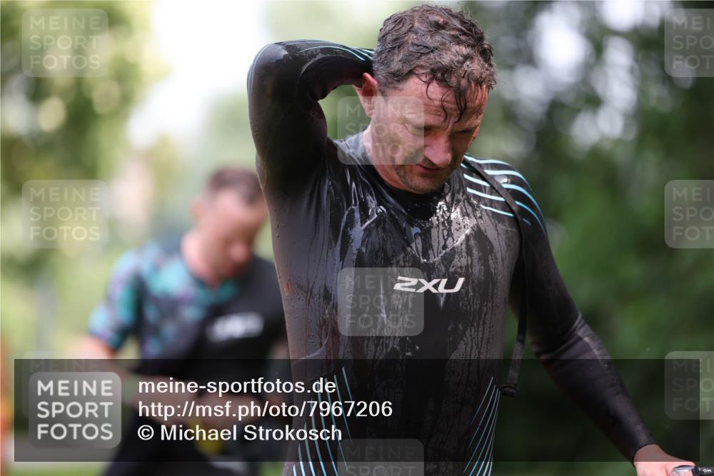 15.06.2025 - 7 Türme Triathlon Michael Strokosch http://msf.ph/oto/7967206 15.06.2025 12:21:47 Schwimmen 360, 386, 390, 409, 454, 492, 534, 577, 578, 596, 623, 641, 664, 680 meine-sportfotos.de