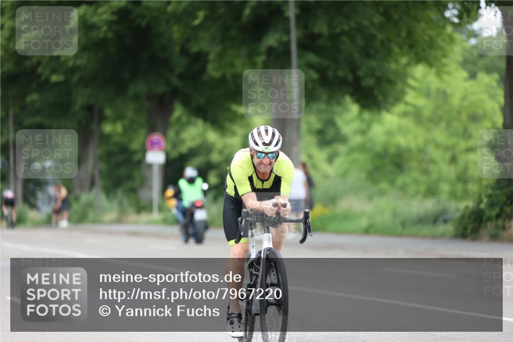 15.06.2025 - 7 Türme Triathlon Yannick Fuchs http://msf.ph/oto/7967220 15.06.2025 11:20:31 Radfahren 320 meine-sportfotos.de