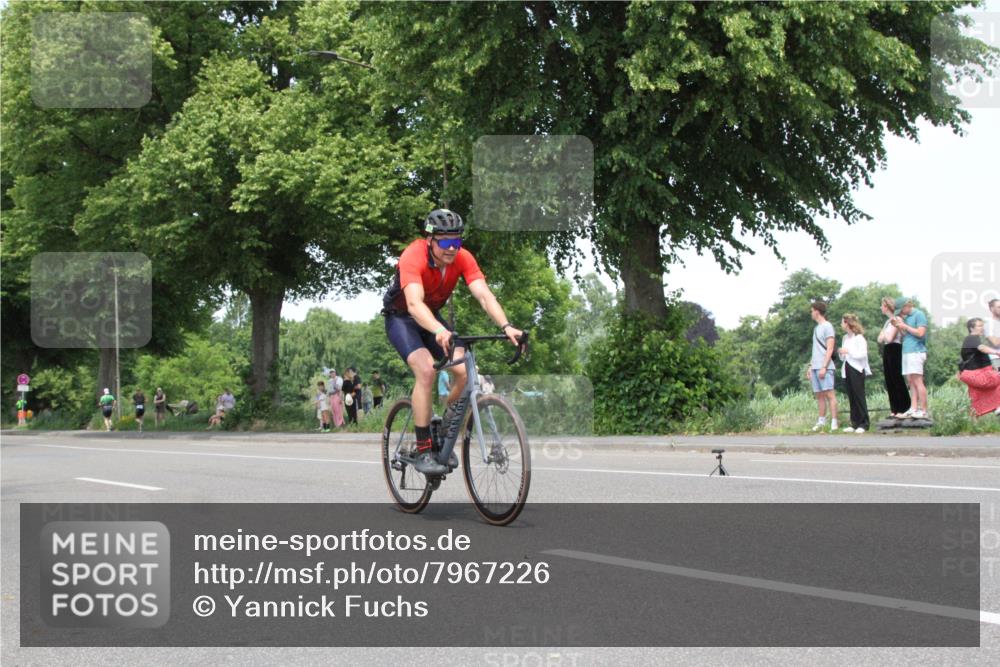 15.06.2025 - 7 Türme Triathlon Yannick Fuchs http://msf.ph/oto/7967226 15.06.2025 13:24:38 Radfahren  meine-sportfotos.de