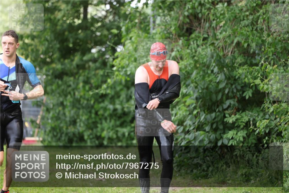 15.06.2025 - 7 Türme Triathlon Michael Strokosch http://msf.ph/oto/7967275 15.06.2025 12:21:56 Schwimmen 360, 386, 402, 409, 454, 492, 577, 578, 586, 596, 623, 641, 664, 680 meine-sportfotos.de