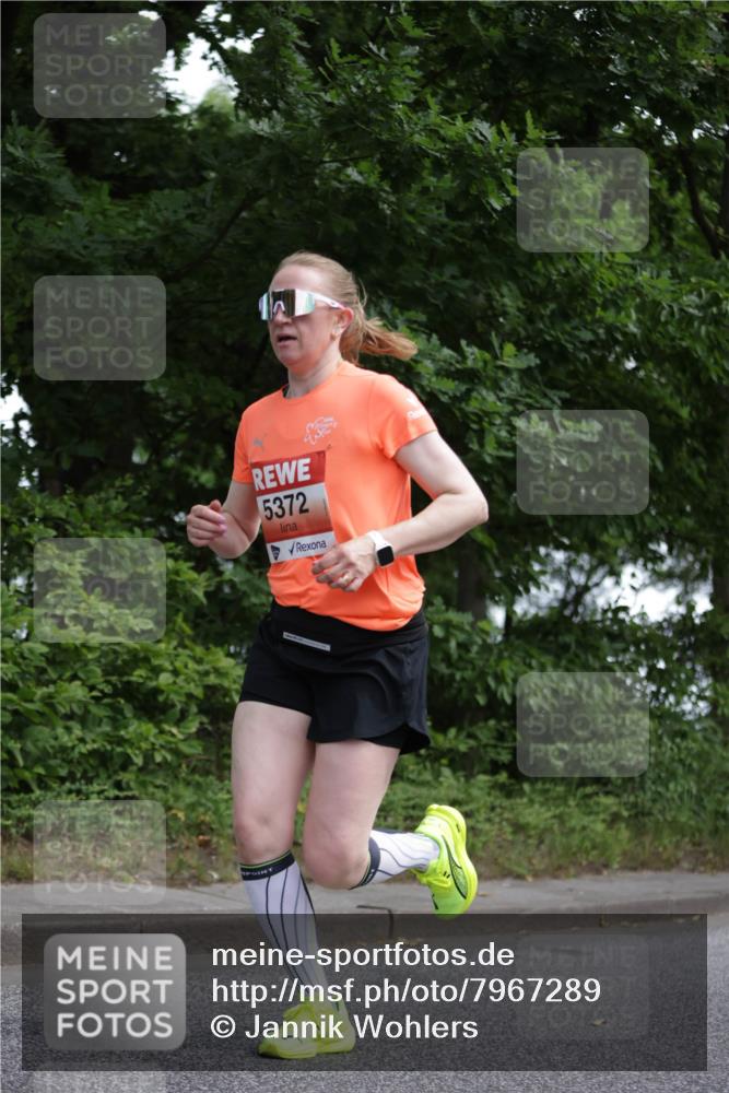 15.06.2025 - REWE Women's Run Jannik Wohlers http://msf.ph/oto/7967289 15.06.2025 10:02:16 Laufen 5372 meine-sportfotos.de