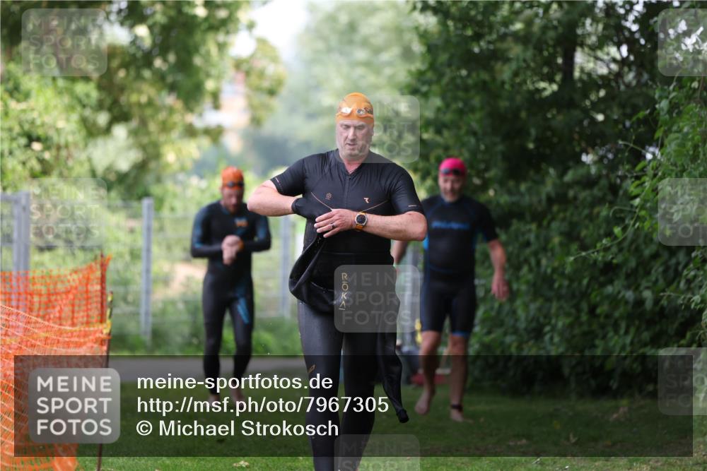 15.06.2025 - 7 Türme Triathlon Michael Strokosch http://msf.ph/oto/7967305 15.06.2025 12:21:59 Schwimmen 360, 386, 402, 409, 454, 473, 577, 578, 586, 596, 623, 641 meine-sportfotos.de
