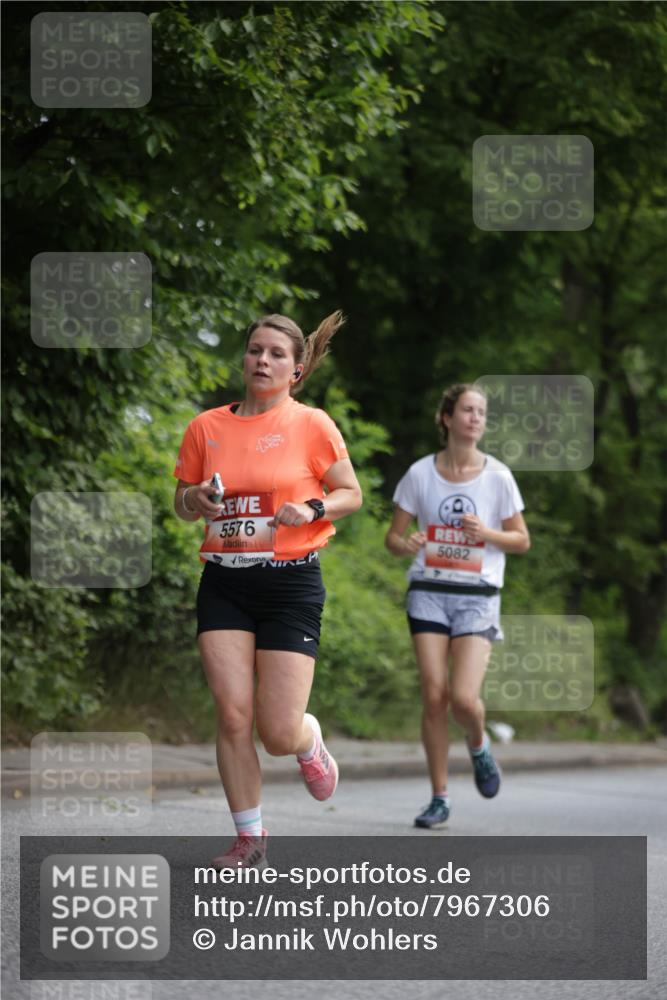 15.06.2025 - REWE Women's Run Jannik Wohlers http://msf.ph/oto/7967306 15.06.2025 10:02:20 Laufen 5576, 5082 meine-sportfotos.de
