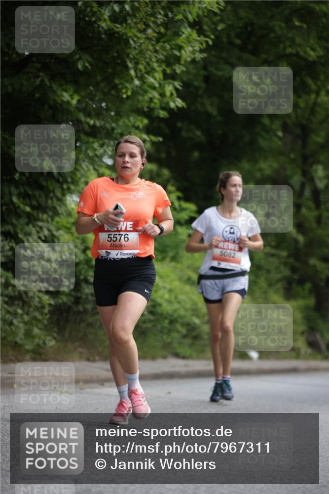15.06.2025 - REWE Women's Run Jannik Wohlers http://msf.ph/oto/7967311 15.06.2025 10:02:20 Laufen 5576, 5082 meine-sportfotos.de