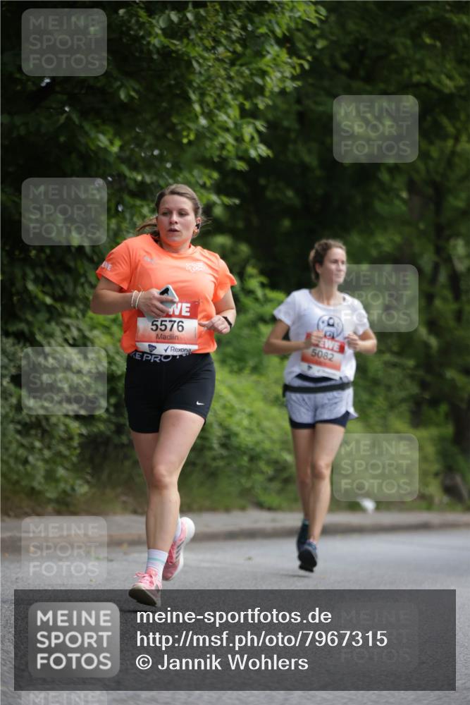 15.06.2025 - REWE Women's Run Jannik Wohlers http://msf.ph/oto/7967315 15.06.2025 10:02:20 Laufen 5576, 5082 meine-sportfotos.de
