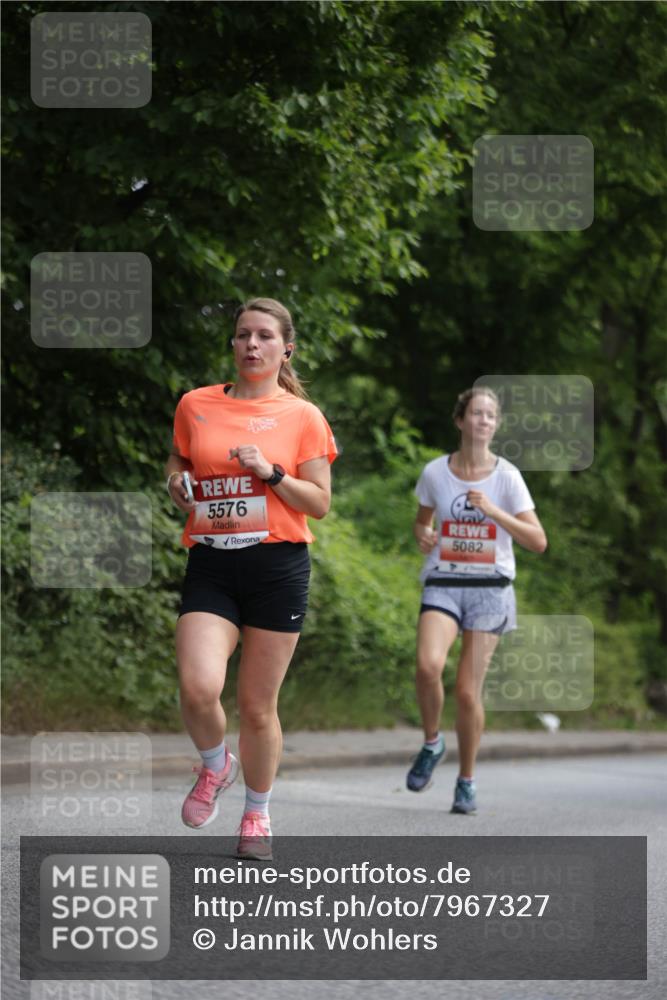 15.06.2025 - REWE Women's Run Jannik Wohlers http://msf.ph/oto/7967327 15.06.2025 10:02:21 Laufen 5576, 5082 meine-sportfotos.de