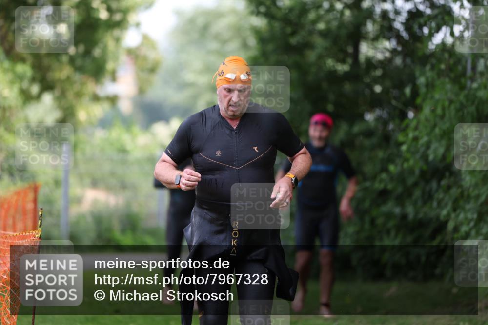 15.06.2025 - 7 Türme Triathlon Michael Strokosch http://msf.ph/oto/7967328 15.06.2025 12:22:01 Schwimmen 360, 386, 402, 409, 454, 473, 578, 586, 596, 623, 624, 641 meine-sportfotos.de