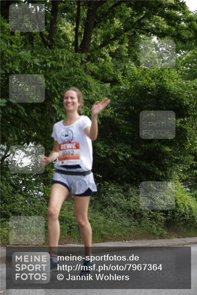 15.06.2025 - REWE Women's Run Jannik Wohlers http://msf.ph/oto/7967364 15.06.2025 10:02:23 Laufen 5082 meine-sportfotos.de
