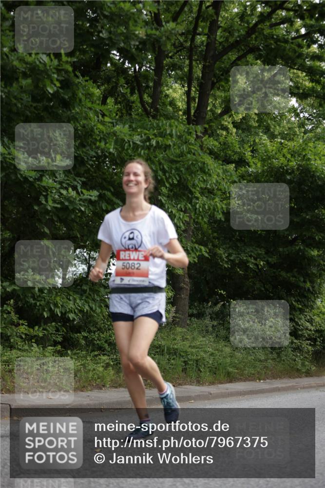 15.06.2025 - REWE Women's Run Jannik Wohlers http://msf.ph/oto/7967375 15.06.2025 10:02:24 Laufen 5082 meine-sportfotos.de
