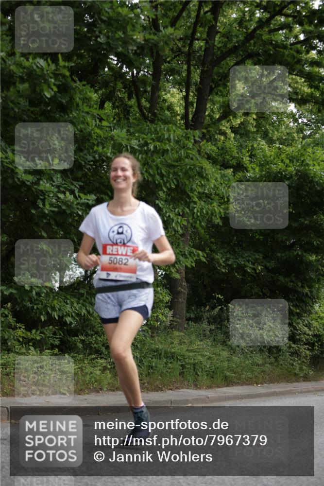 15.06.2025 - REWE Women's Run Jannik Wohlers http://msf.ph/oto/7967379 15.06.2025 10:02:24 Laufen 5082 meine-sportfotos.de