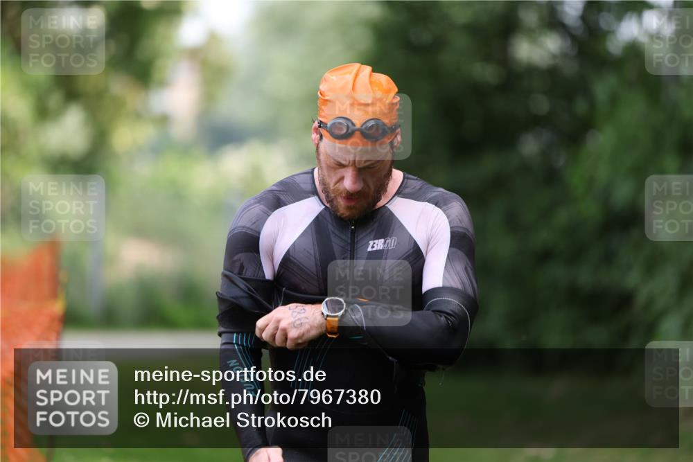 15.06.2025 - 7 Türme Triathlon Michael Strokosch http://msf.ph/oto/7967380 15.06.2025 12:22:09 Schwimmen 402, 454, 473, 586, 596, 623, 624, 641 meine-sportfotos.de