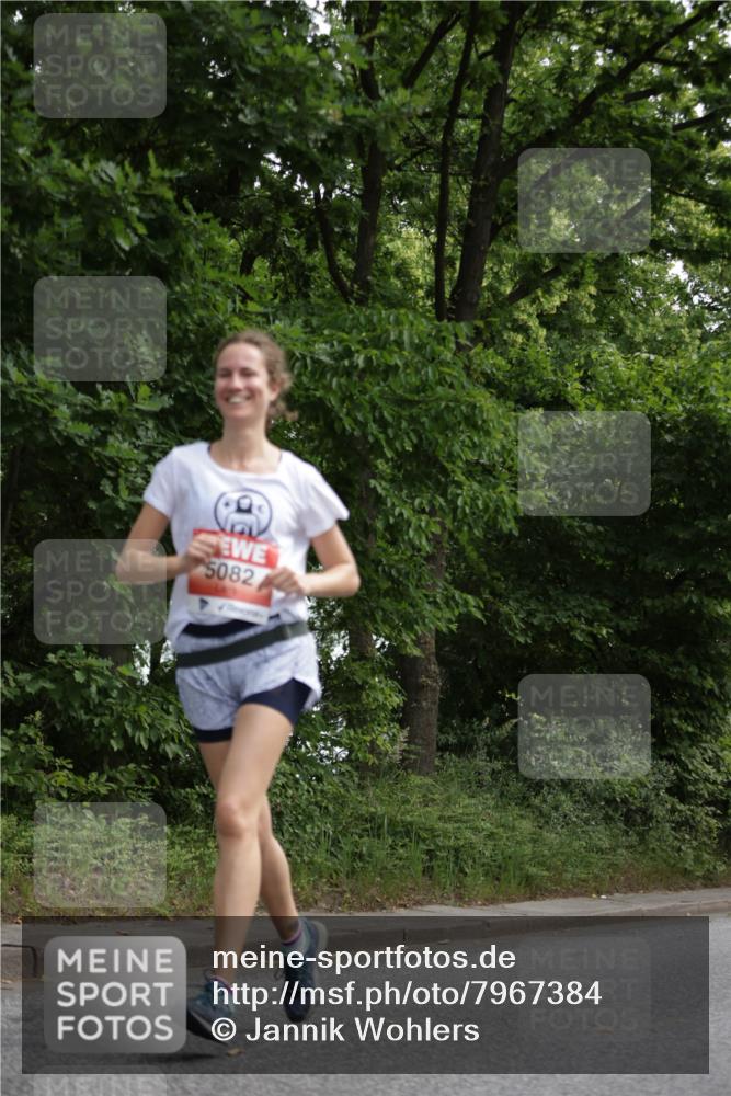 15.06.2025 - REWE Women's Run Jannik Wohlers http://msf.ph/oto/7967384 15.06.2025 10:02:24 Laufen 5082 meine-sportfotos.de