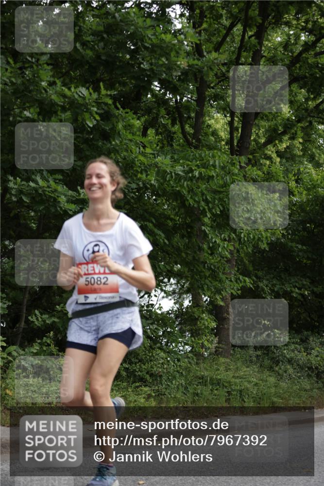 15.06.2025 - REWE Women's Run Jannik Wohlers http://msf.ph/oto/7967392 15.06.2025 10:02:24 Laufen 5082 meine-sportfotos.de