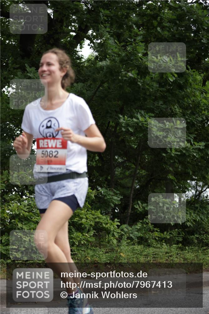 15.06.2025 - REWE Women's Run Jannik Wohlers http://msf.ph/oto/7967413 15.06.2025 10:02:24 Laufen 5082 meine-sportfotos.de