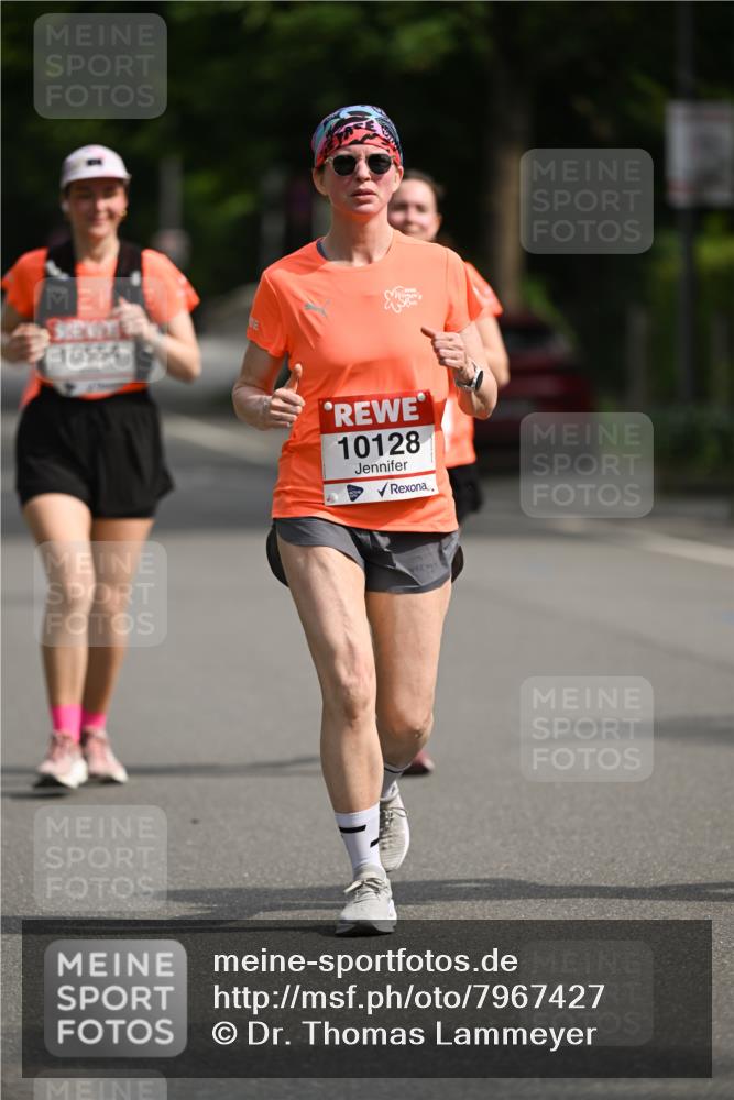 15.06.2025 - REWE Women's Run Dr. Thomas Lammeyer http://msf.ph/oto/7967427 15.06.2025 09:55:02 Laufen 10554, 10128 meine-sportfotos.de