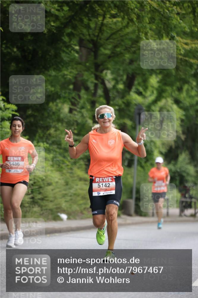 15.06.2025 - REWE Women's Run Jannik Wohlers http://msf.ph/oto/7967467 15.06.2025 10:02:39 Laufen 5486, 5142 meine-sportfotos.de