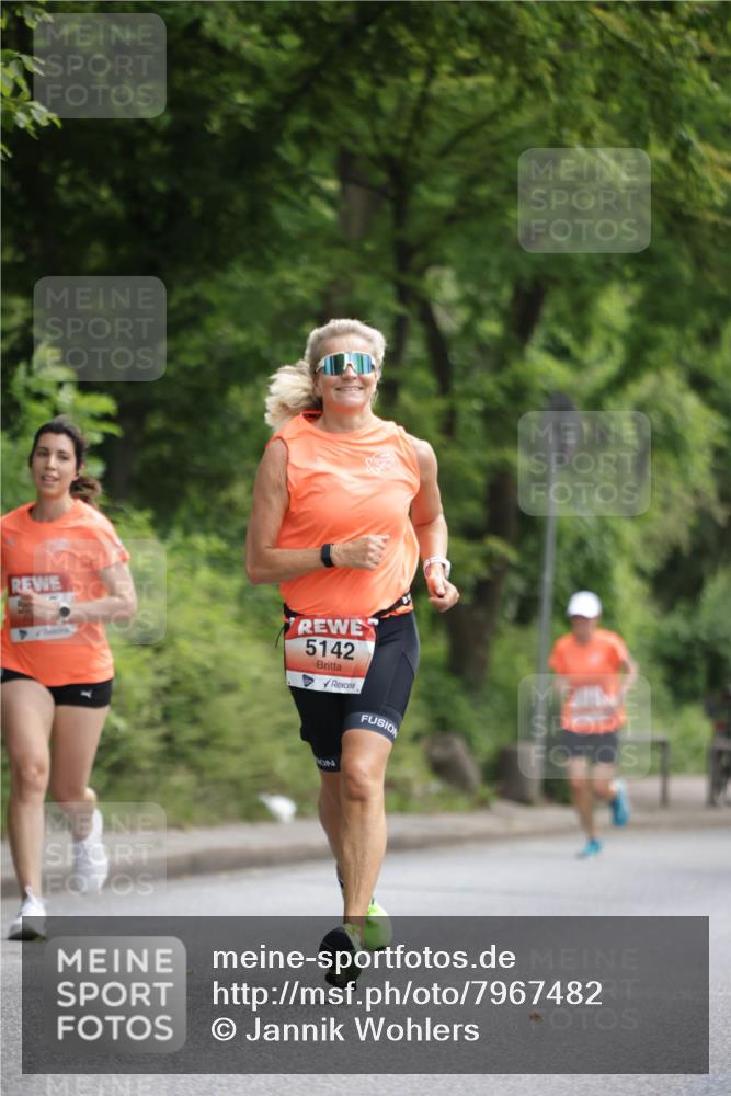 15.06.2025 - REWE Women's Run Jannik Wohlers http://msf.ph/oto/7967482 15.06.2025 10:02:40 Laufen 5142 meine-sportfotos.de