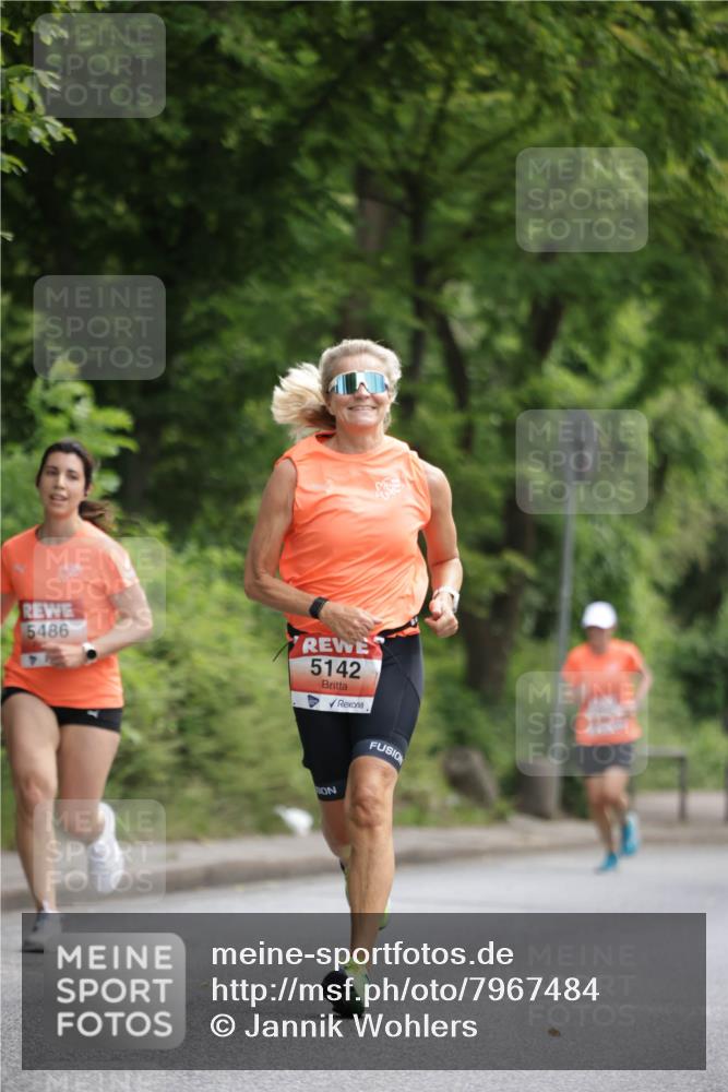 15.06.2025 - REWE Women's Run Jannik Wohlers http://msf.ph/oto/7967484 15.06.2025 10:02:40 Laufen 5486, 5142 meine-sportfotos.de