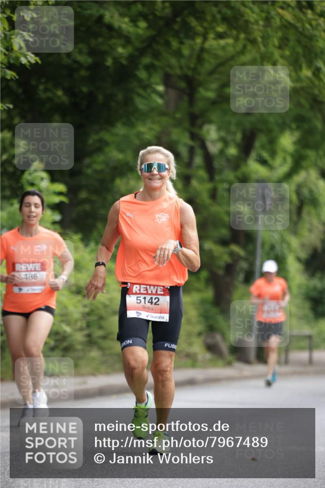 15.06.2025 - REWE Women's Run Jannik Wohlers http://msf.ph/oto/7967489 15.06.2025 10:02:40 Laufen 5486, 5142 meine-sportfotos.de