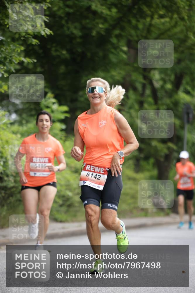 15.06.2025 - REWE Women's Run Jannik Wohlers http://msf.ph/oto/7967498 15.06.2025 10:02:40 Laufen 5486, 5142, 4 meine-sportfotos.de